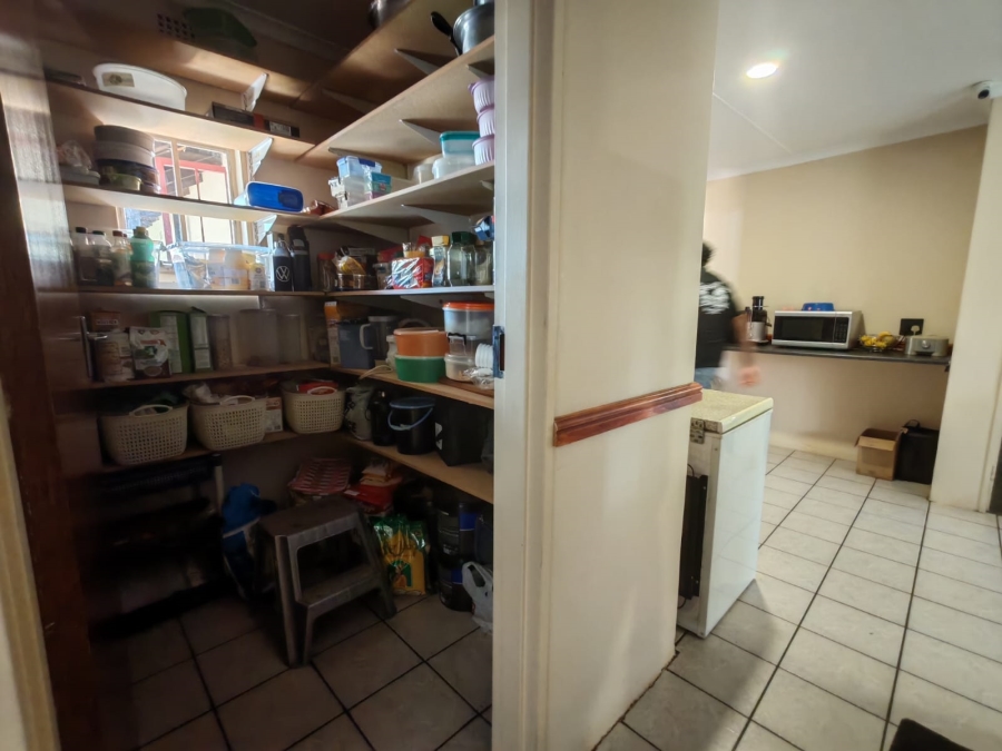 4 Bedroom Property for Sale in Vaalpark Free State